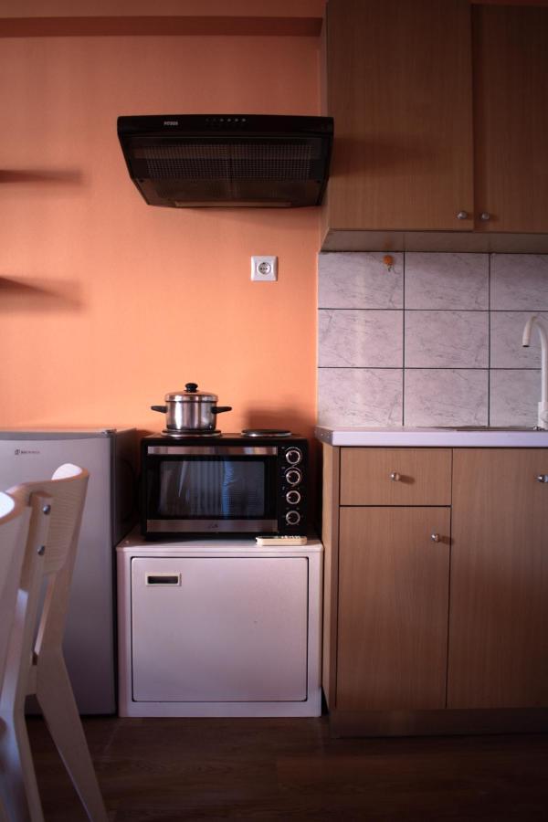 Ryb Colour Apartment Patras Exterior photo
